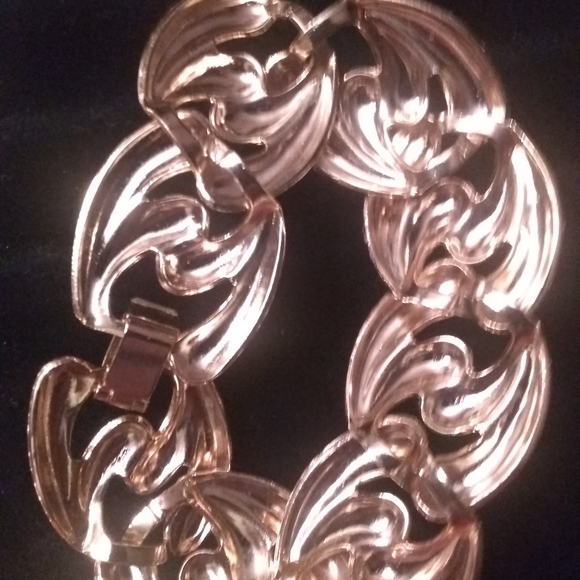 ELEGANT!/ 3PC GOLDENTONE NECKLACE SET ❤️ - Picture 3 of 10